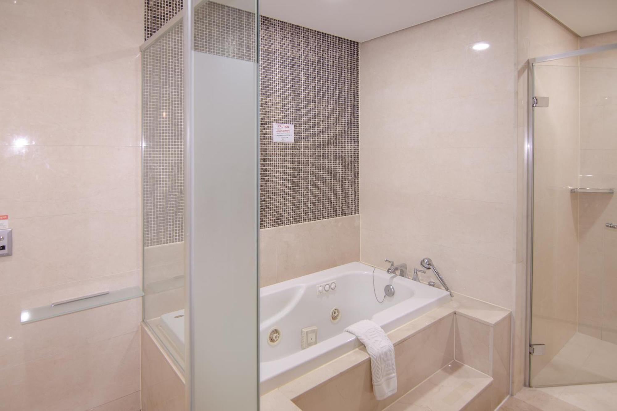 Centum Convention Hotel In Centum Пусан Екстериор снимка